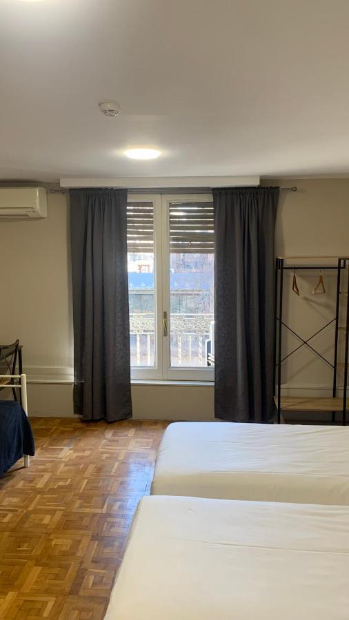 Somnio Hostels Barcelona Luaran gambar