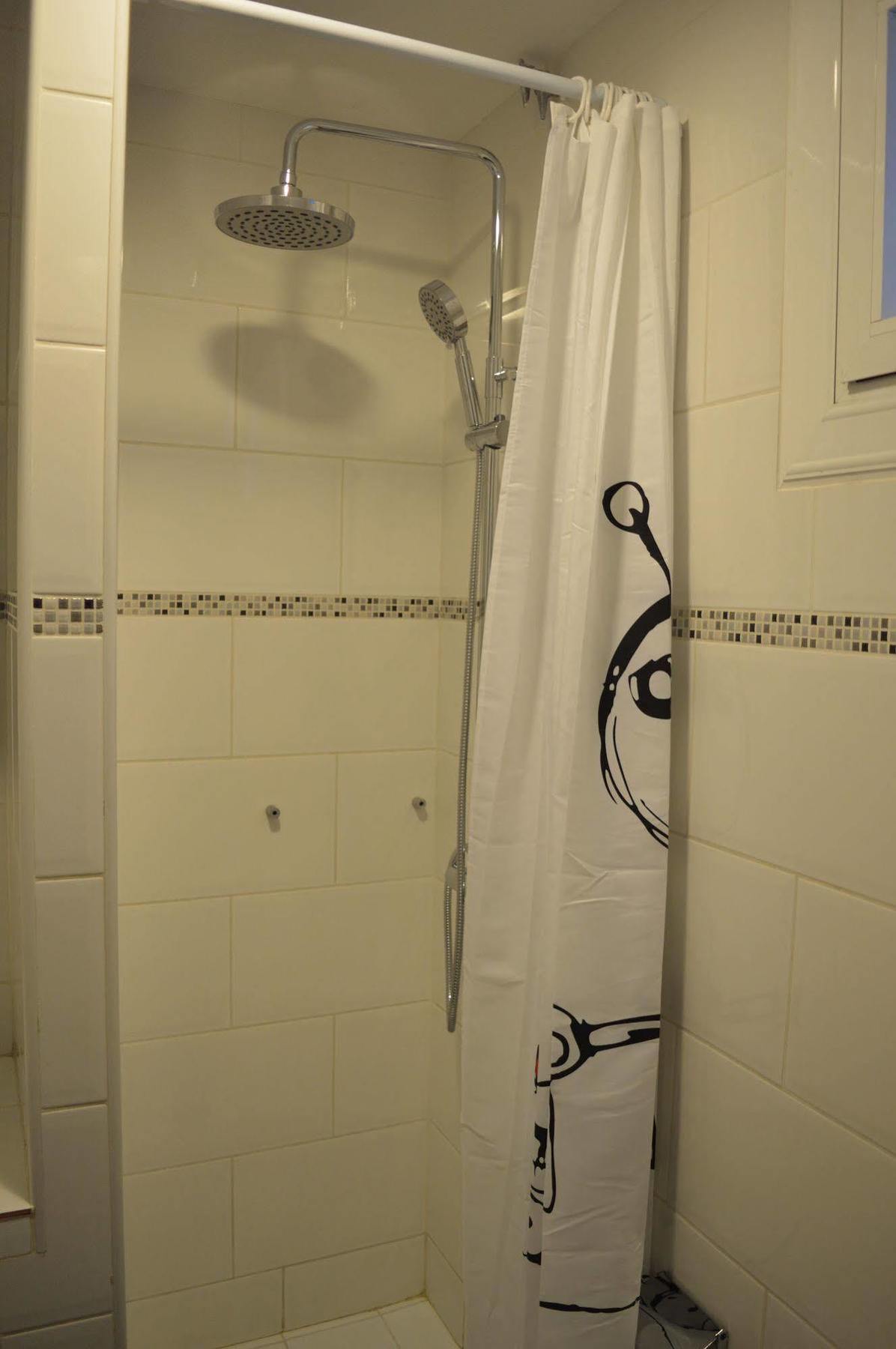 Somnio Hostels Barcelona Luaran gambar
