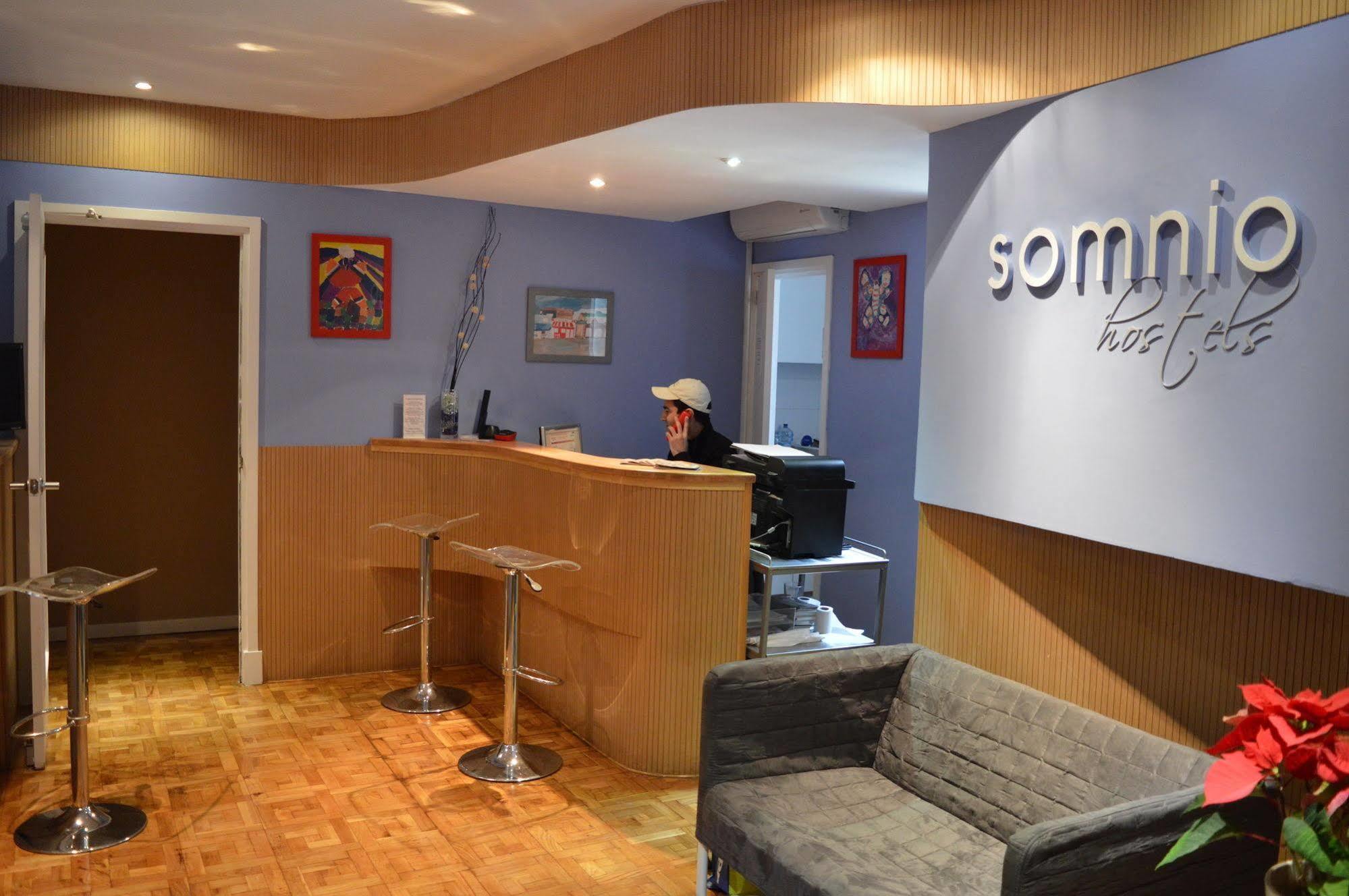 Somnio Hostels Barcelona Luaran gambar