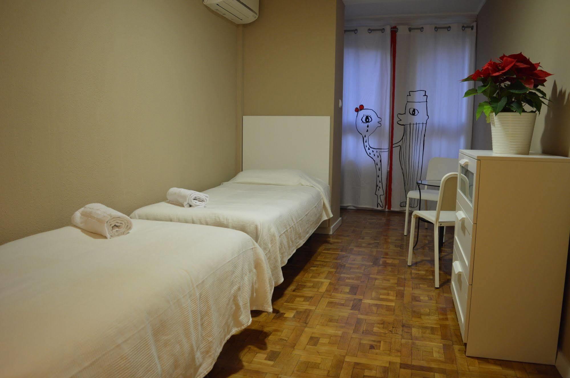 Somnio Hostels Barcelona Luaran gambar